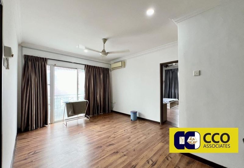 [For Sale]Ipoh Jalan Kuala Kangsar 2.5 Storey