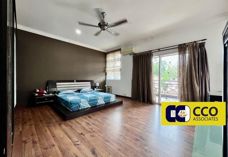 [For Sale]Ipoh Jalan Kuala Kangsar 2.5 Storey