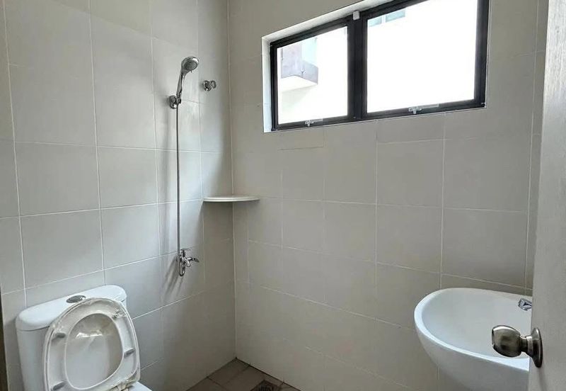 [For Sale] Meru Mutiara Double Storey Semi D