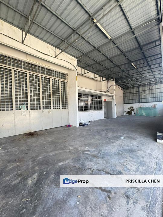 [For Sale]Menglembu Timur 1.5 Storey Semi-D, Perak, Menglembu