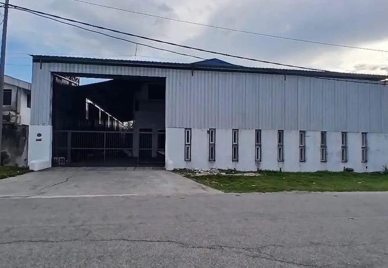 [For Rent] Pengkalan Detached Factory For Rent