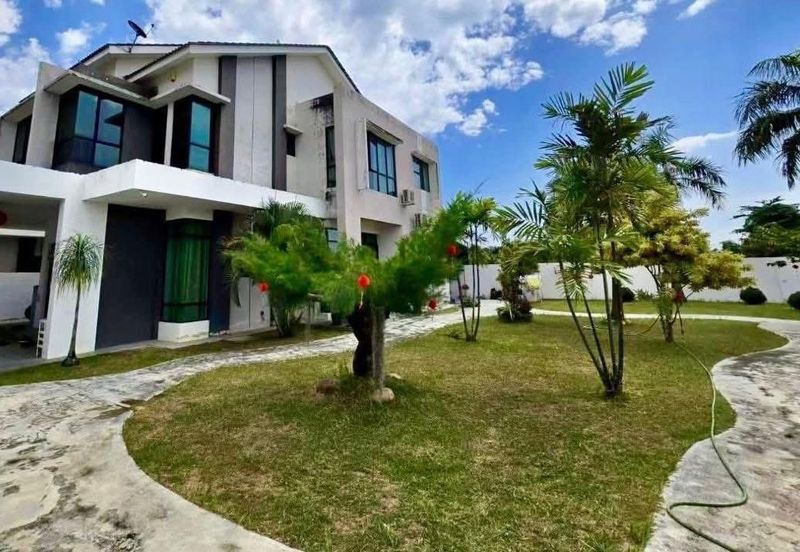 [For Sale]Panorama Lapangan Akasia