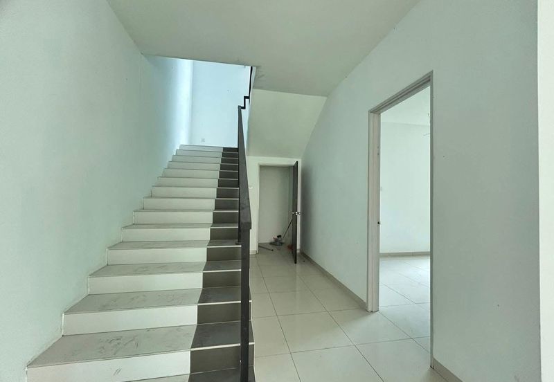 [For Sale] Meru Double Storey Super Link Semi D