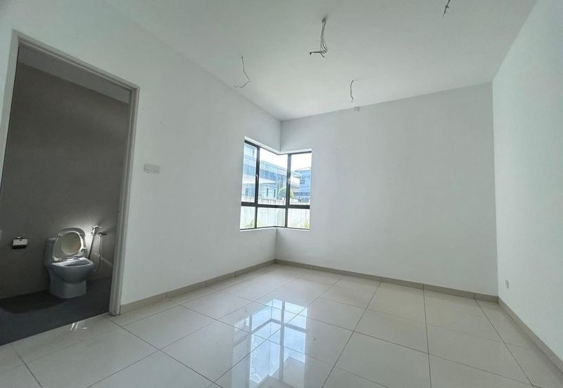 [For Sale] Meru Double Storey Super Link Semi D