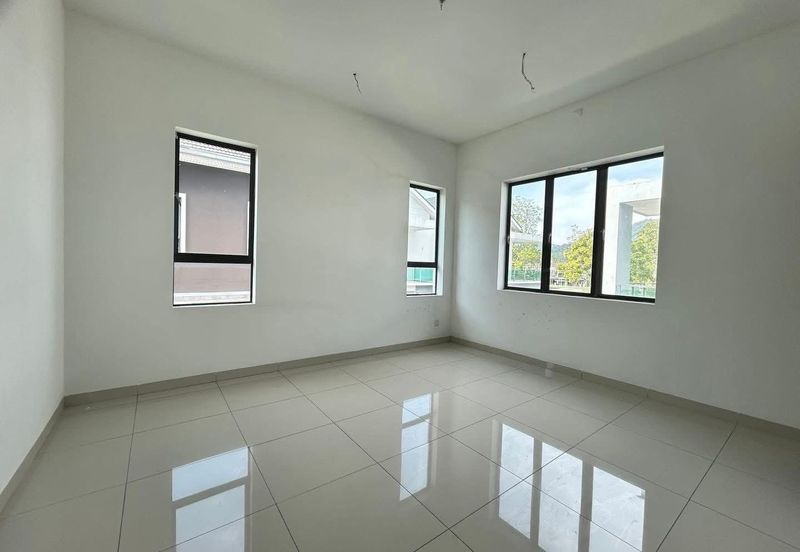 [For Sale] Meru Double Storey Super Link Semi D