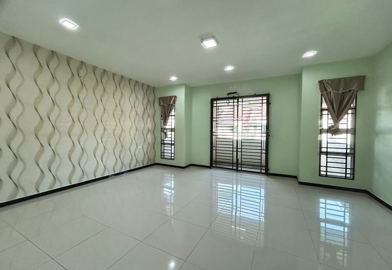 [For Sale]Pengkalan Prencinct 18 Double Storey