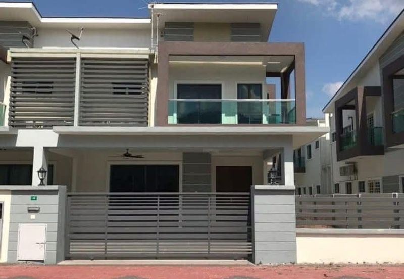 [For Sale]Meru Mutiara Double Storey Semi D 