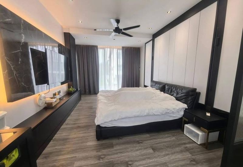 [For Sale]Enclave 2.5 Storey Semi-D House