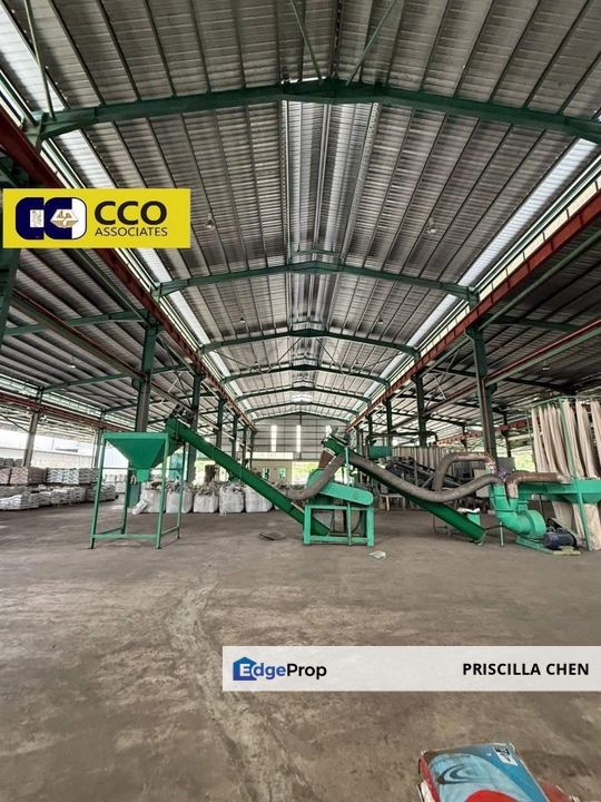 [For Sale]Batu Gajah Perdana 2.1 Acre Bungalow , Perak, Pusing