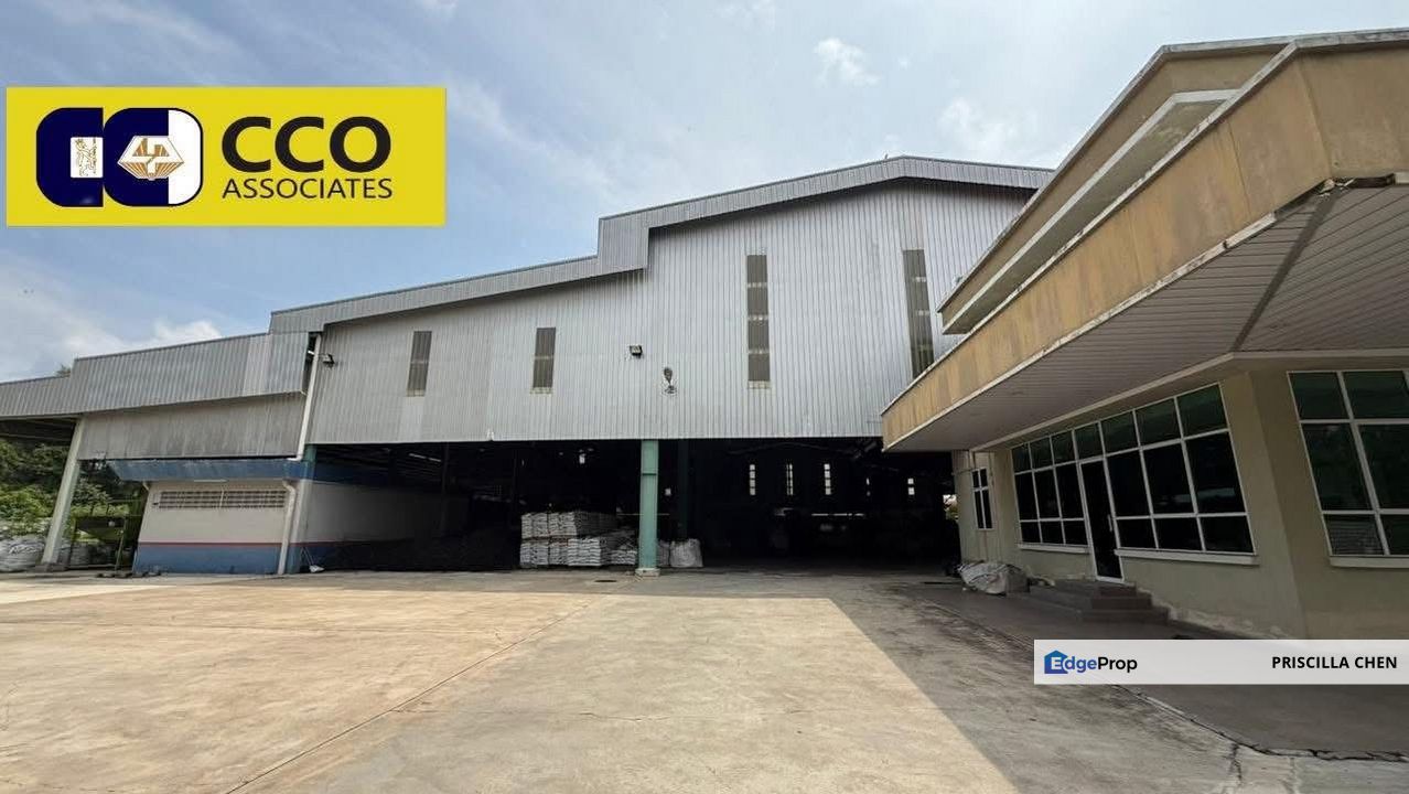 [For Sale]Batu Gajah Perdana 2.1 Acre Bungalow , Perak, Pusing