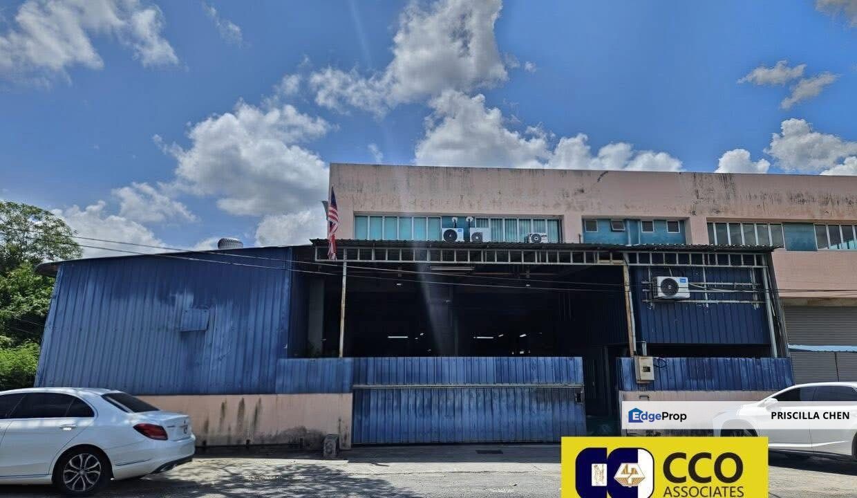 [For Sale]Batu Gajah Perdana One & half Storey, Perak, Pusing