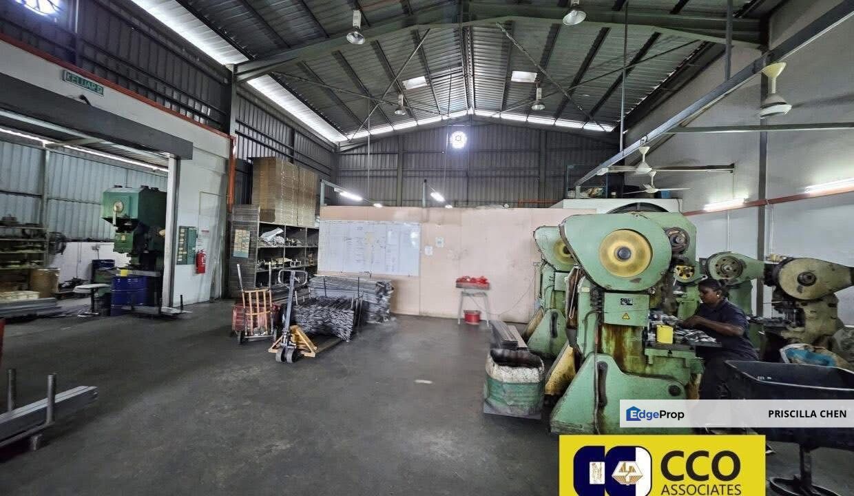 [For Sale]Batu Gajah Perdana One & half Storey, Perak, Pusing