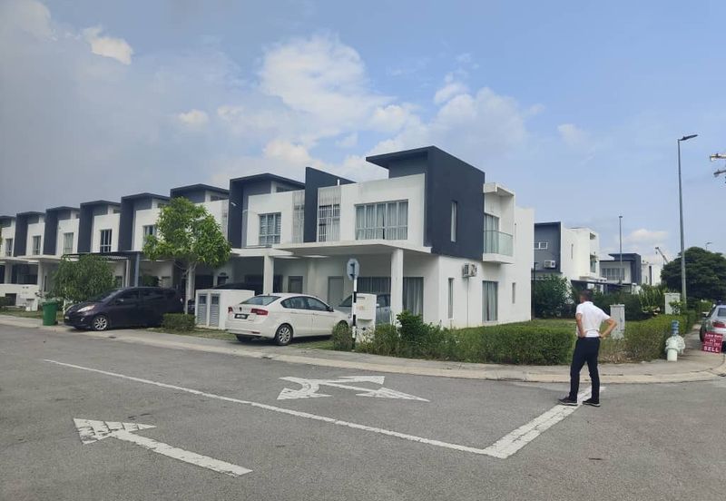 Casa Green @ Cybersouth