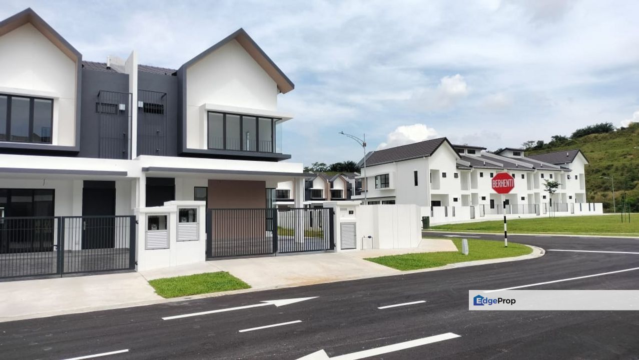 2 Storey Terrace House for Sale! Serenia City, Serenia Aiora , Selangor, Dengkil
