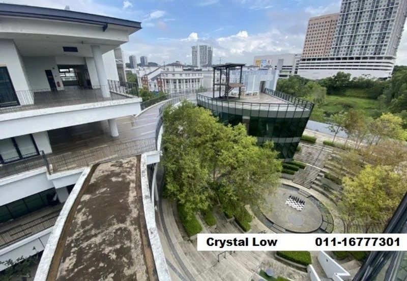 Centrus Shopping Mall