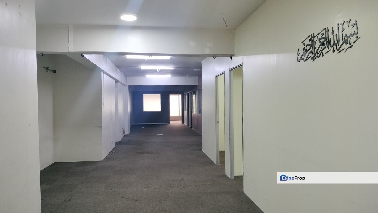 Galleria Cyberjaya - Partly Furnished Office for Rent, Selangor, Sepang