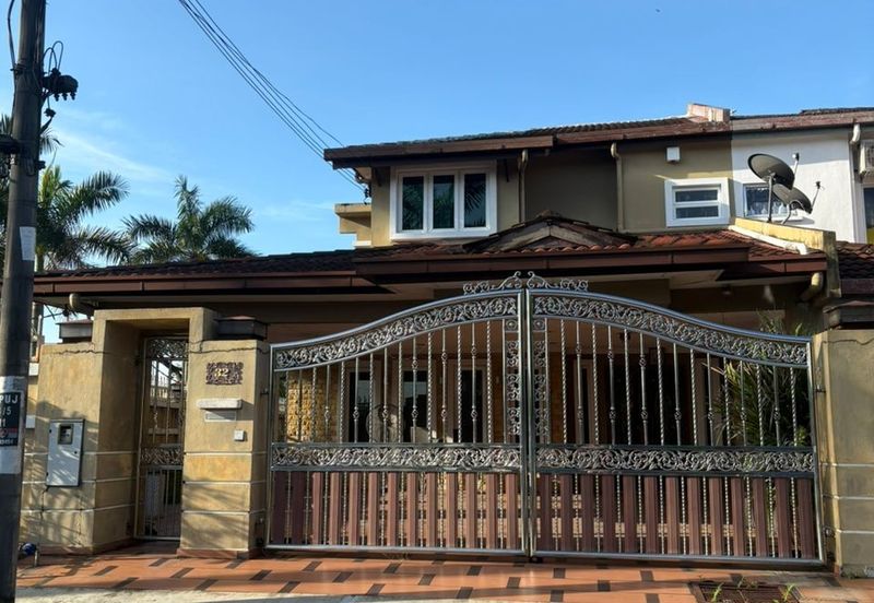 CORNER UNIT FULLY EXTENDED IN PUJ4,  PUNCAK JALIL SERI KEMBANGAN