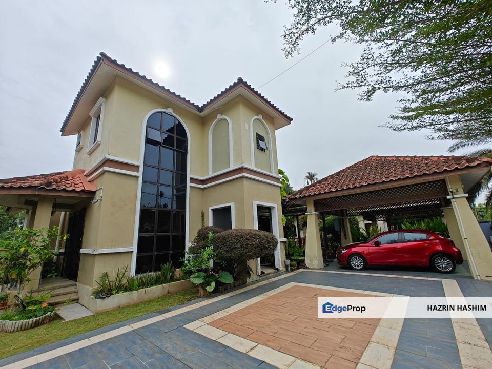DOUBLE STOREY BUNGALOW, PENANG GOLF RESORT, Penang, Bertam