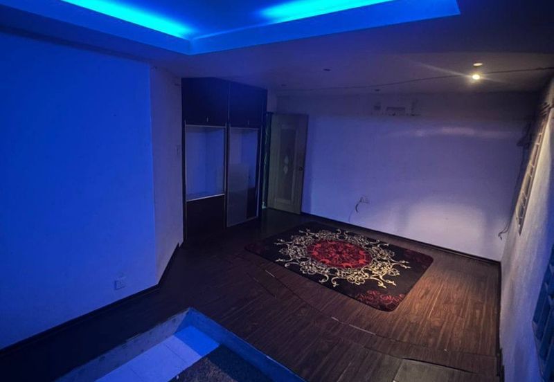 🔊Apartment Kristal Idaman, Bayan Baru for Sale🔊 KA001