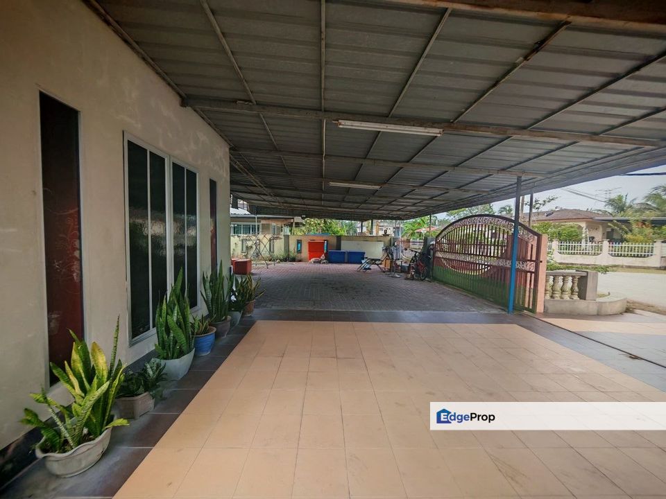 Banglo Setingkat Taman Sri Krishnan Manjung Perak, Perak, Manjung