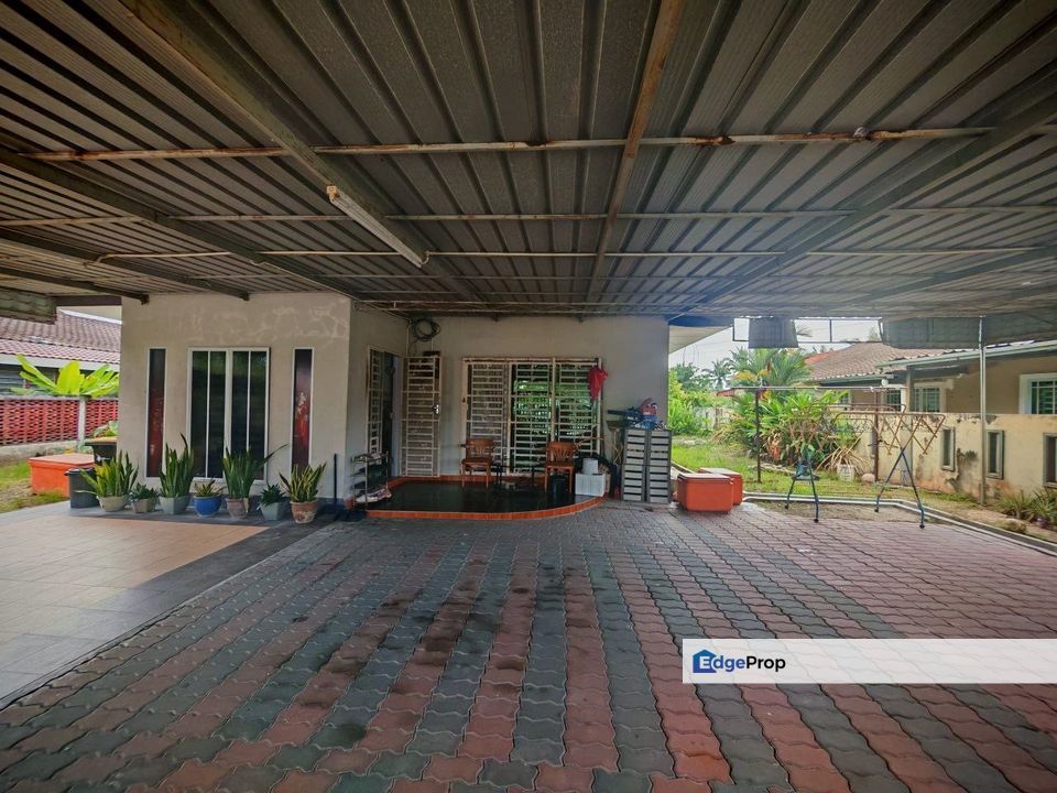 Banglo Setingkat Taman Sri Krishnan Manjung Perak, Perak, Manjung