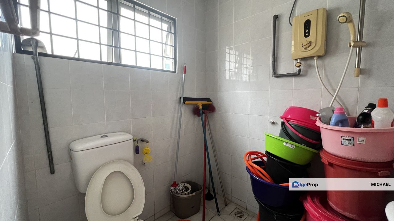 Cheap 2 storey terrace Damai perdana, Kuala Lumpur, Cheras