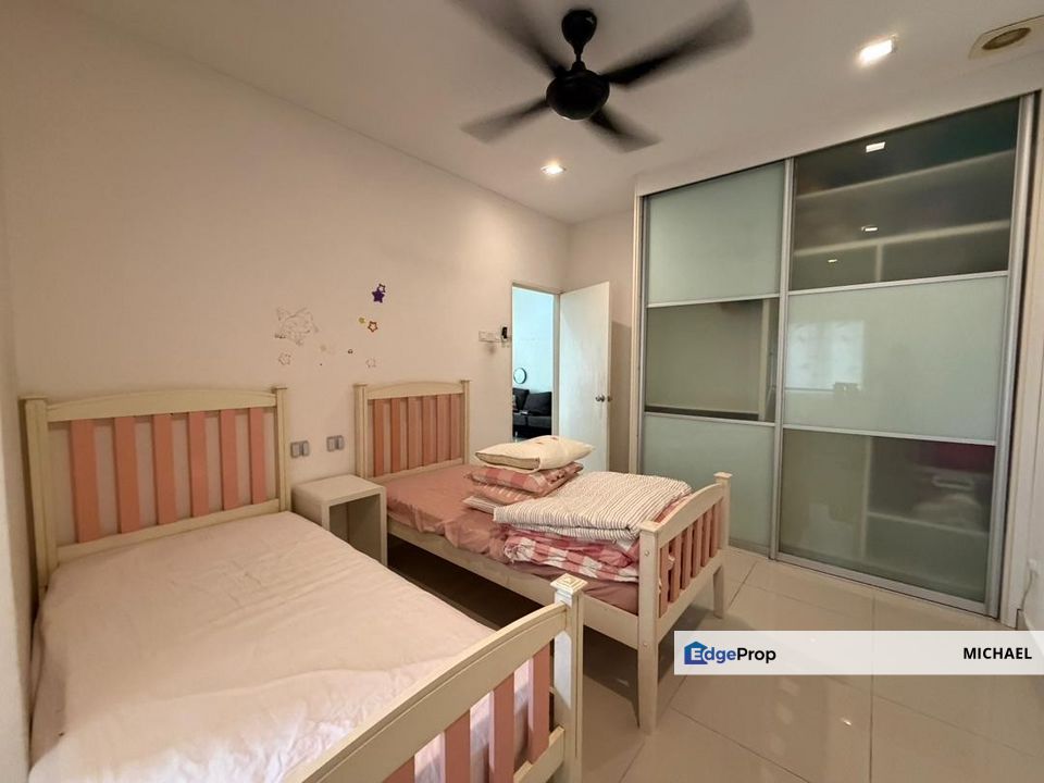 Endlot Superlink with extra land , Selangor, Cheras South