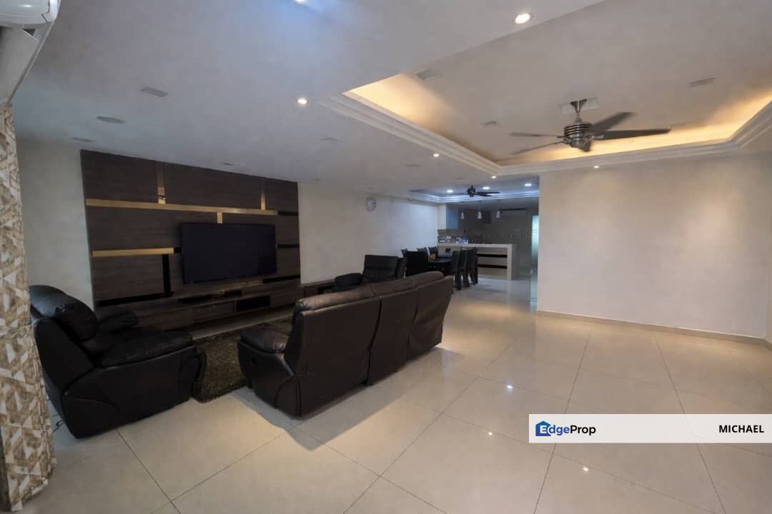 Nice Renovated 2 storey terrace , Selangor, Cheras