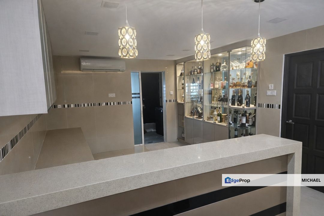 Nice Renovated 2 storey terrace , Selangor, Cheras