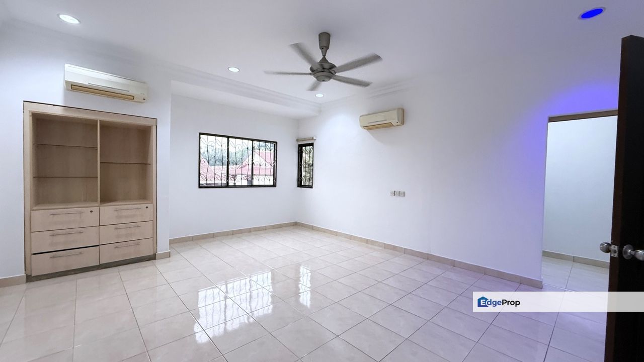 2.5 storey terrace in damai perdana, Kuala Lumpur, Cheras