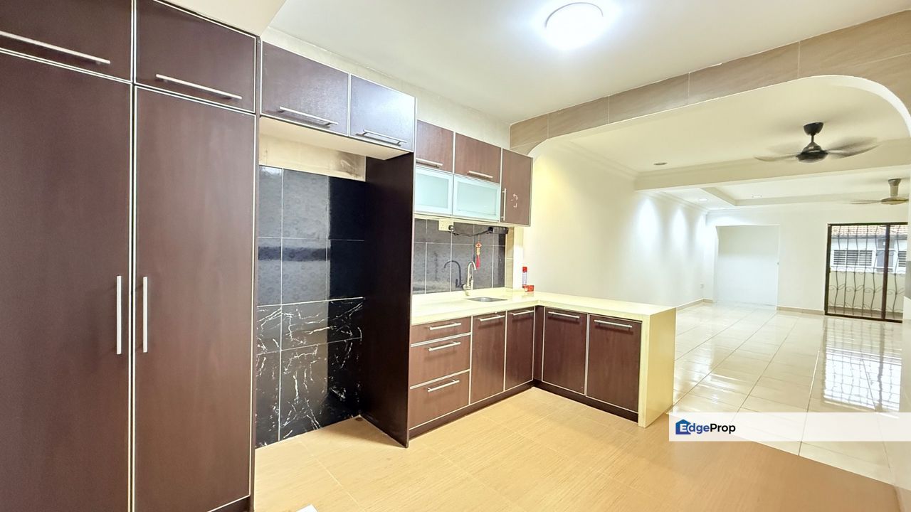 2.5 storey terrace in damai perdana, Kuala Lumpur, Cheras