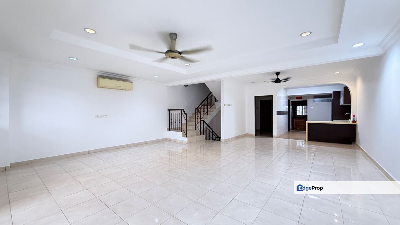 2.5 storey terrace in damai perdana, Kuala Lumpur, Cheras