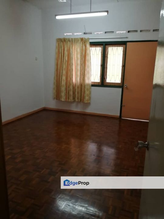 Cheras KL 2 storey basic terrace, Kuala Lumpur, Cheras