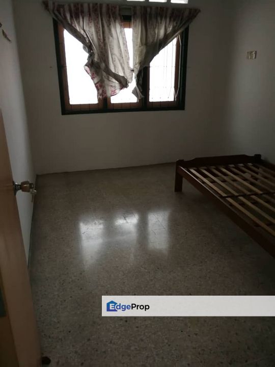 Cheras KL 2 storey basic terrace, Kuala Lumpur, Cheras