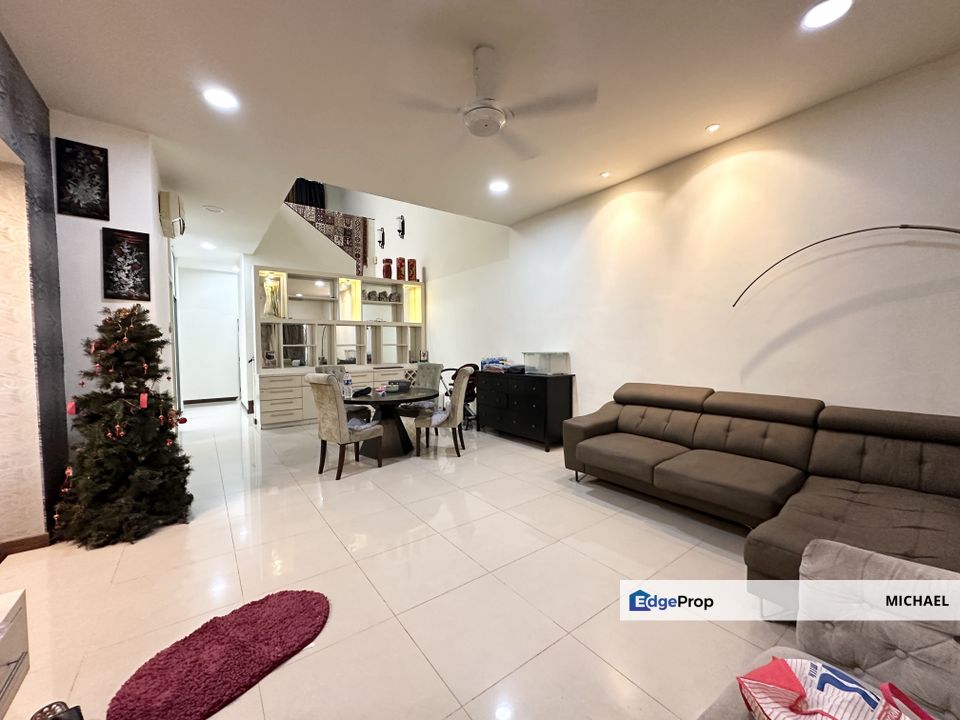 2 storey Superlink in twin palm, Selangor, Kajang