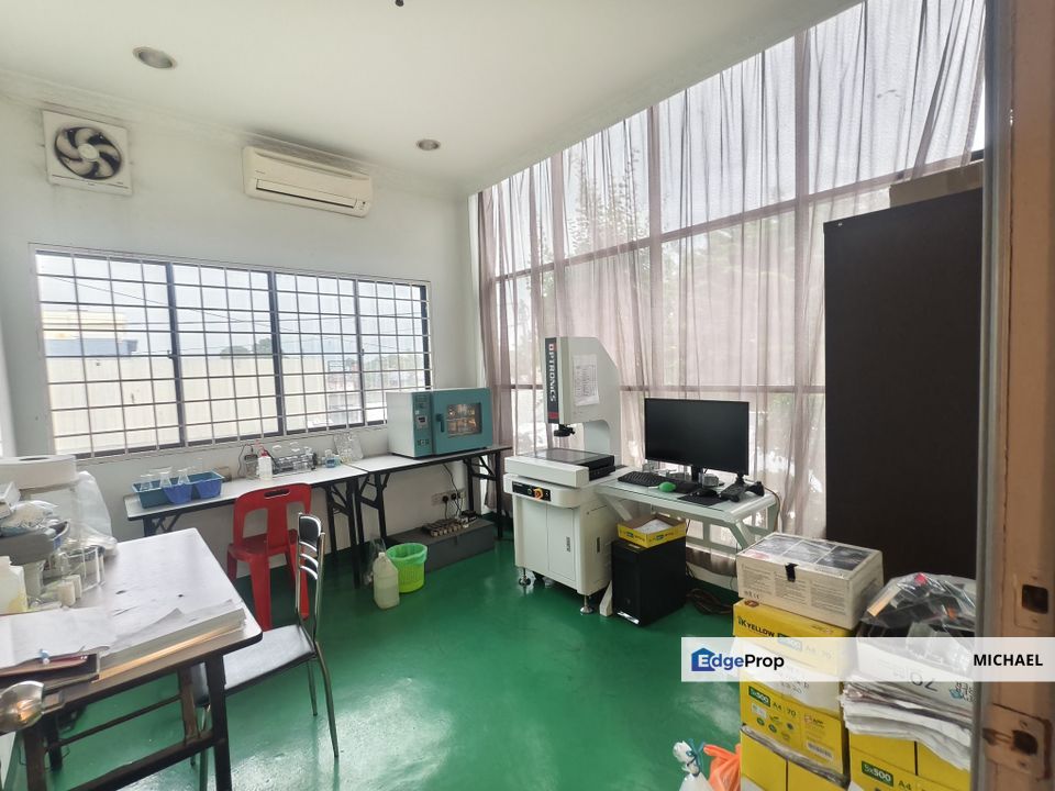 Huge Bungalow Factory in semenyij, Selangor, Semenyih