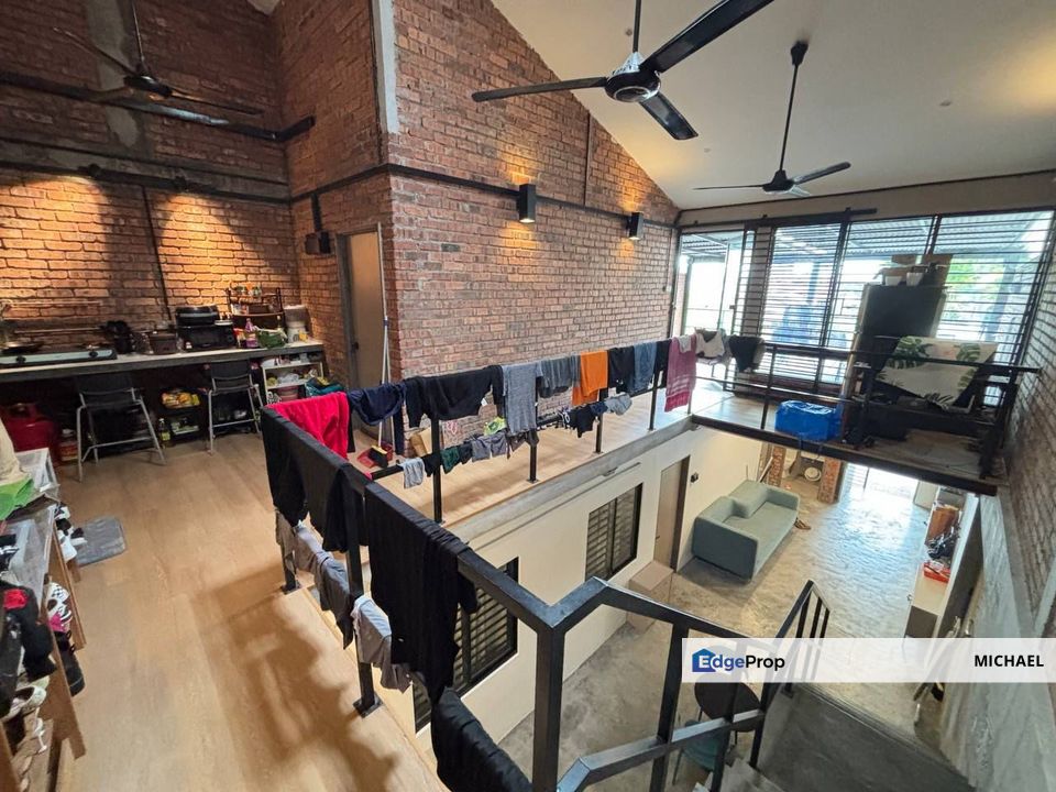 Good ROI or for own stay 1.5 storey terrace, Kuala Lumpur, Cheras