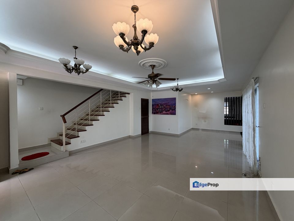 Limited cheap 3 storey endlot terrace, Selangor, Cheras