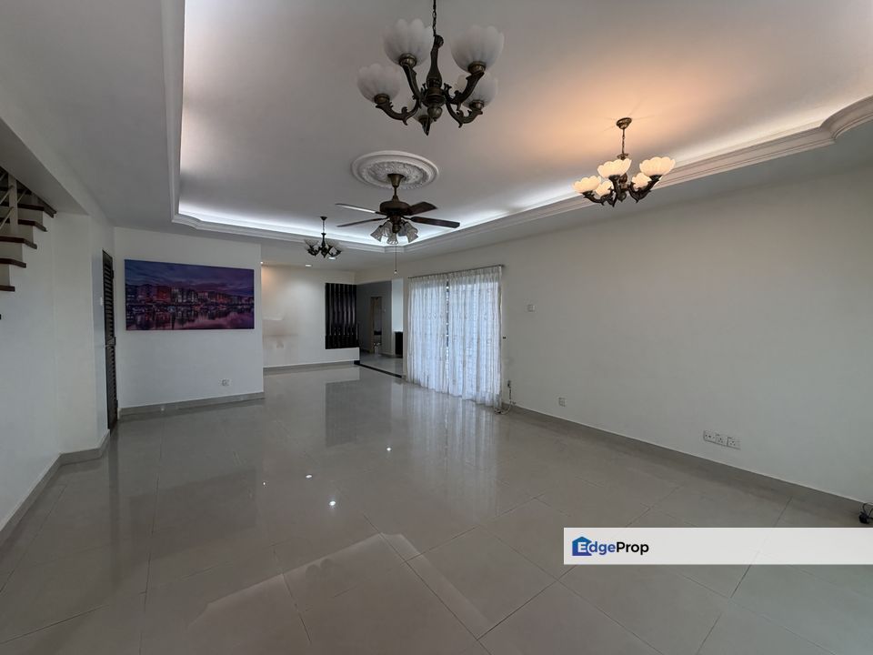 Limited cheap 3 storey endlot terrace, Selangor, Cheras