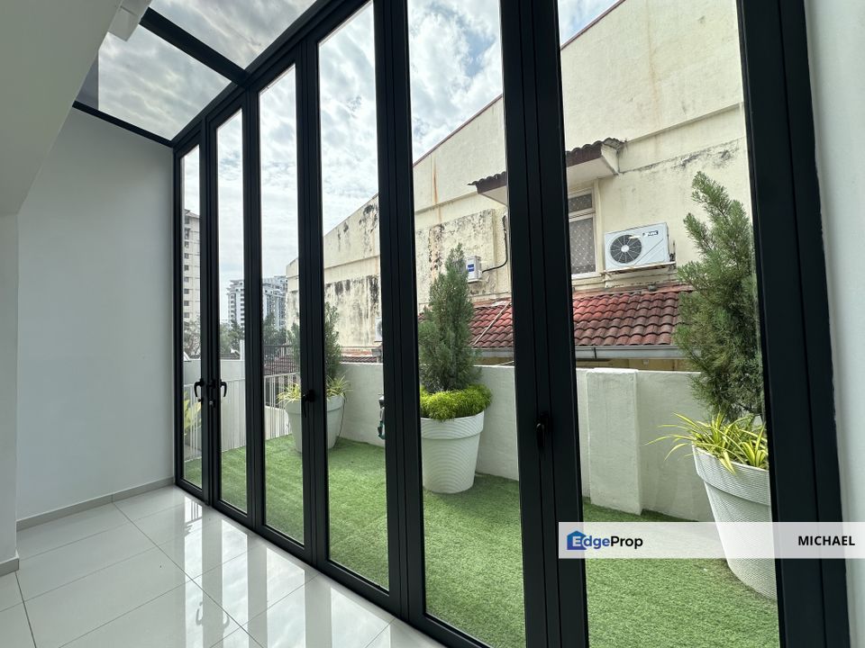 Brand New Renovated Unit, Kuala Lumpur, Seputeh