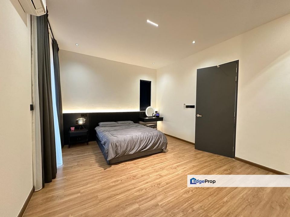 Super nice 2 Storey Superlink @ cloville, Selangor, Kajang