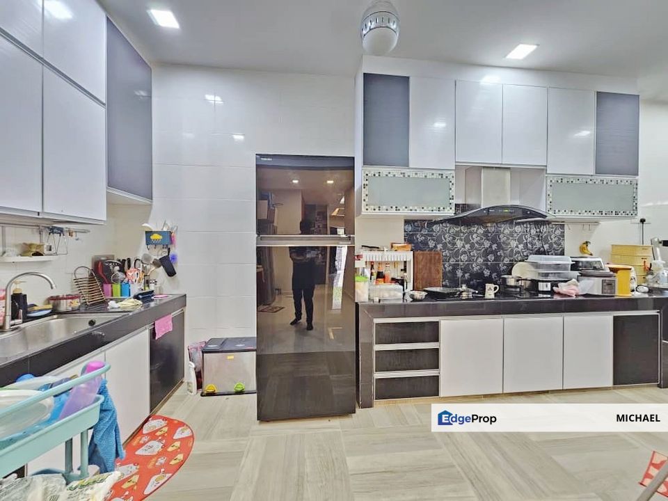 2.5 Storey Cluster Semi D, Selangor, Batu 9th Cheras