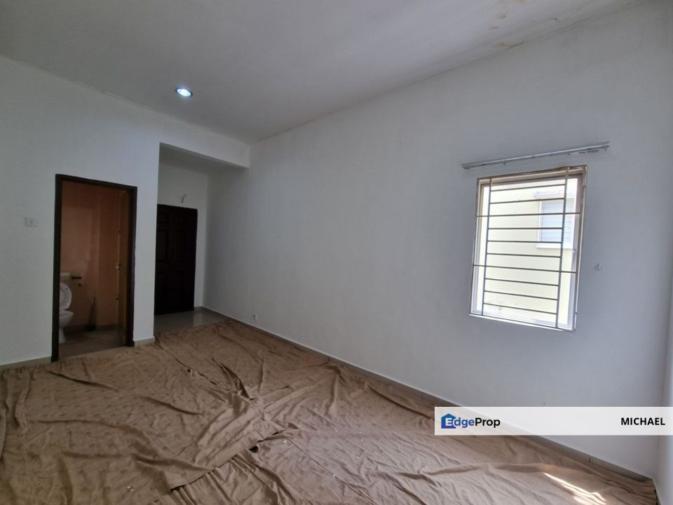 Fully extended Endlot 2 storey terrace , Selangor, Cheras