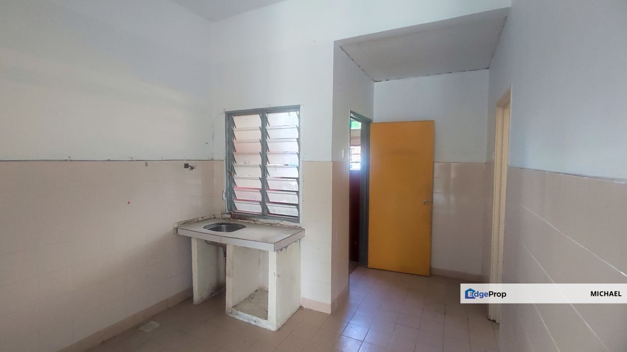 Cheap Basic 2 Storey Terrace, Selangor, Cheras