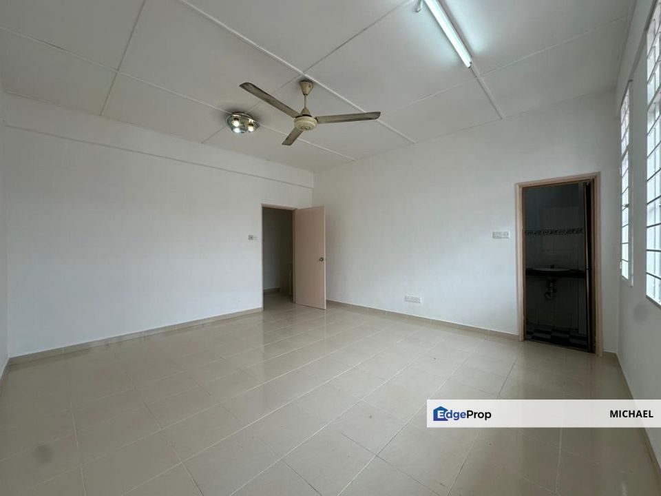 Extended and well maintained 2 Storey terrace, Selangor, Cheras