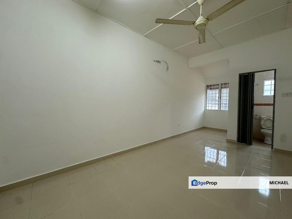 Extended and well maintained 2 Storey terrace, Selangor, Cheras