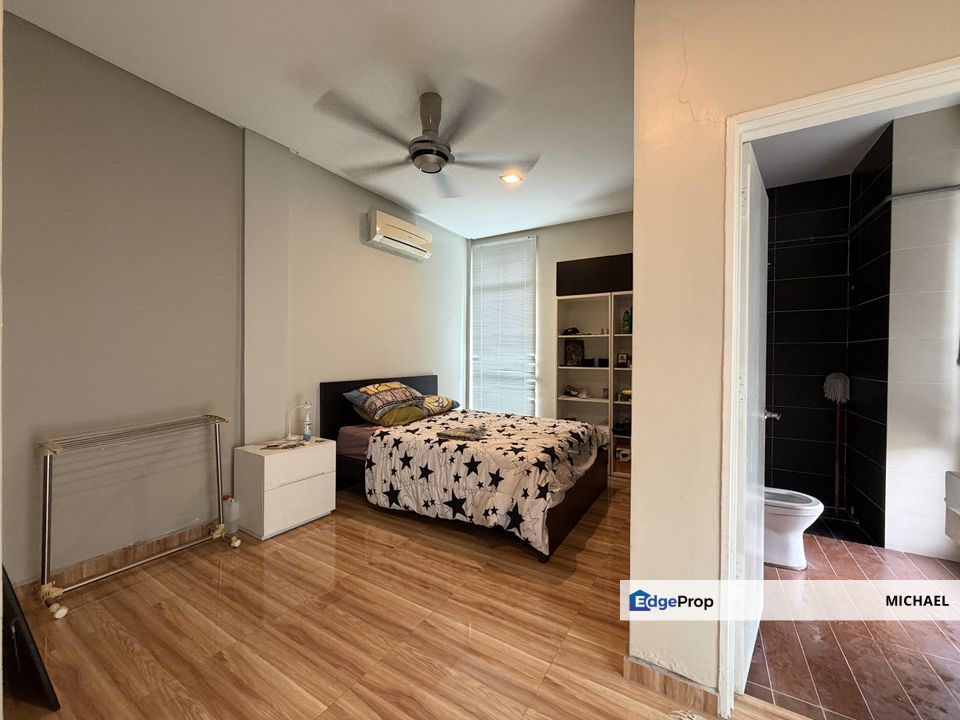 2.5 Storey Bungalow with Swimming Pool, Selangor, Cheras