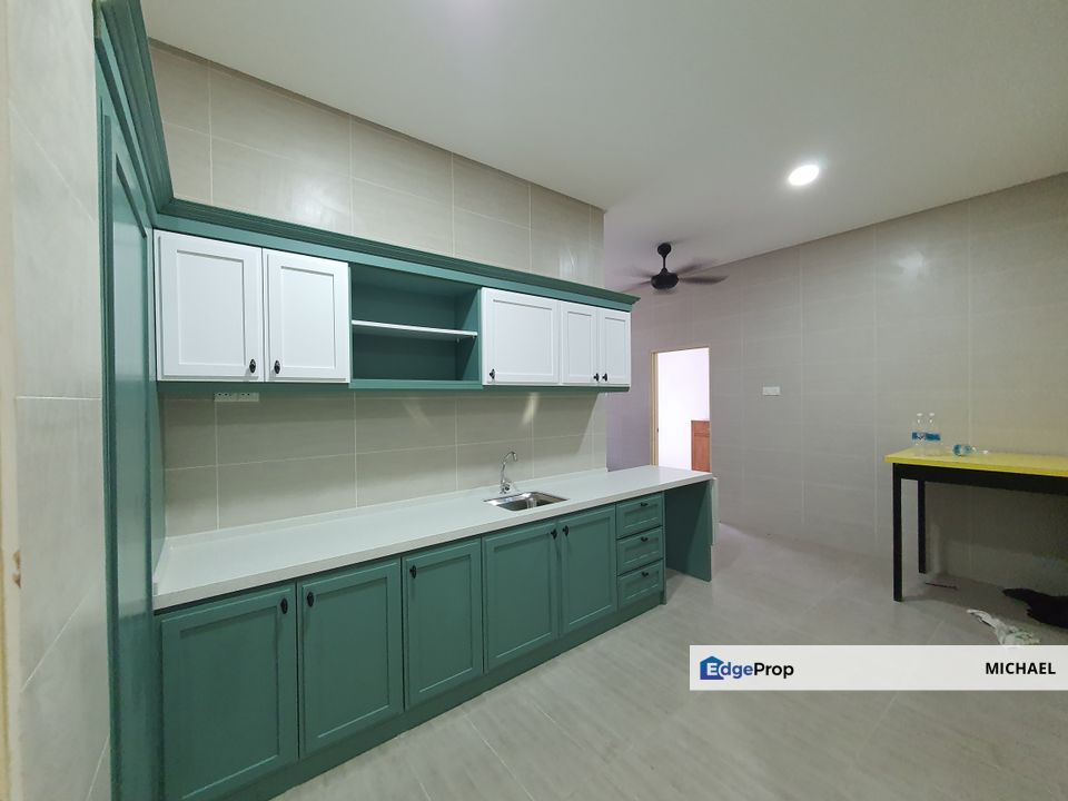 Facing Lake 3 Storey Bungalow, Selangor, Cheras