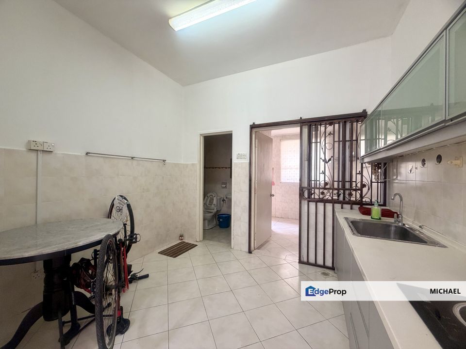 Facing Open Double storey superlink, Selangor, Bandar Sungai Long