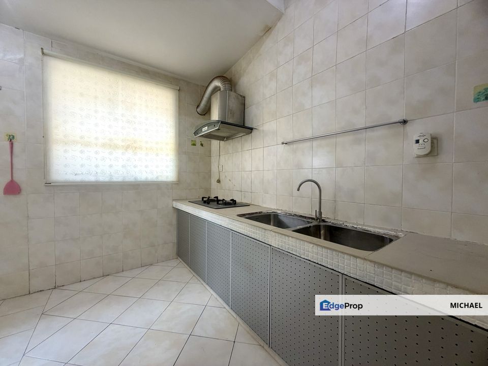 Facing Open Double storey superlink, Selangor, Bandar Sungai Long